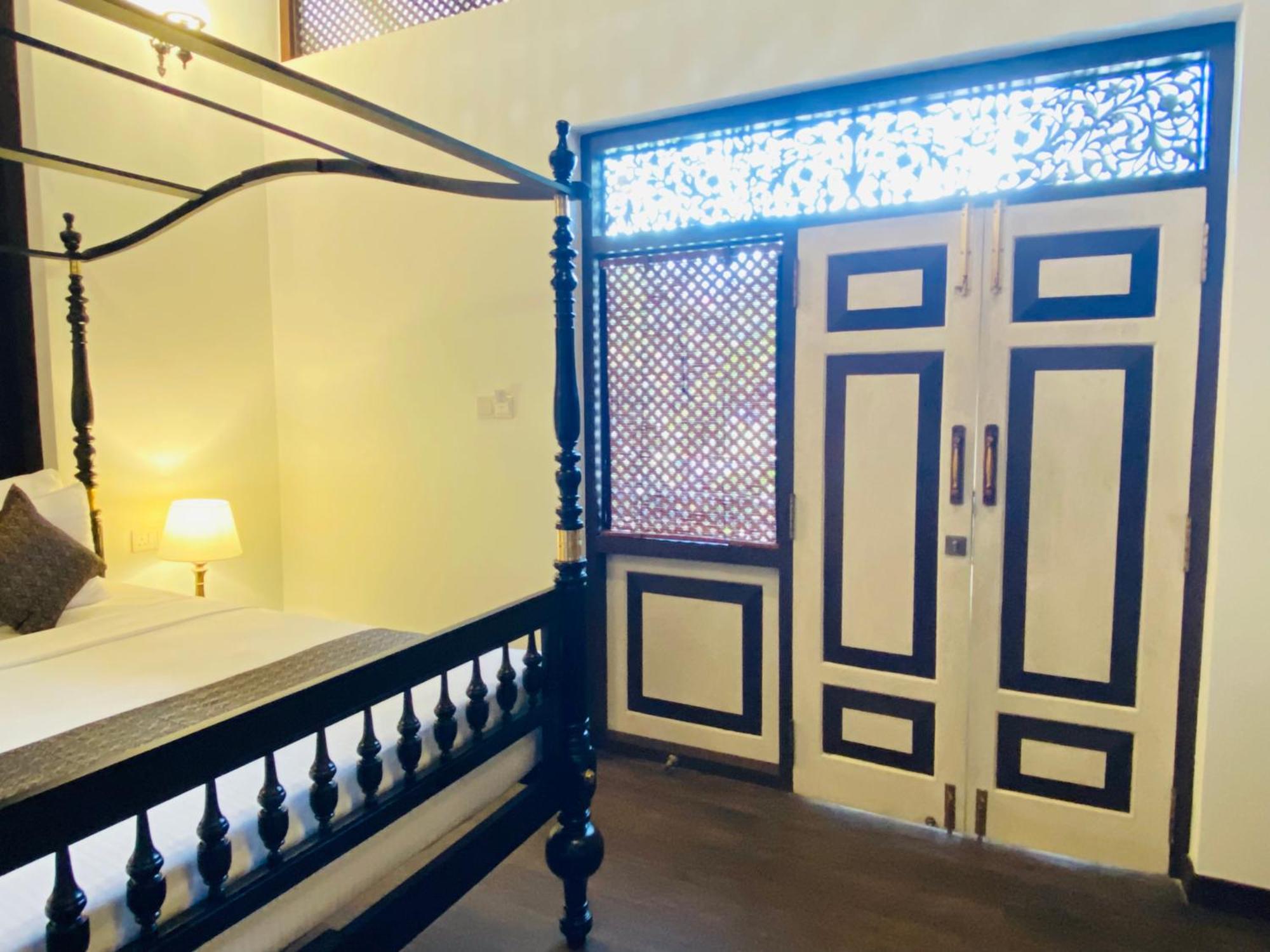 Thaprobana Villa Tangalle - Private Villa Ruang foto