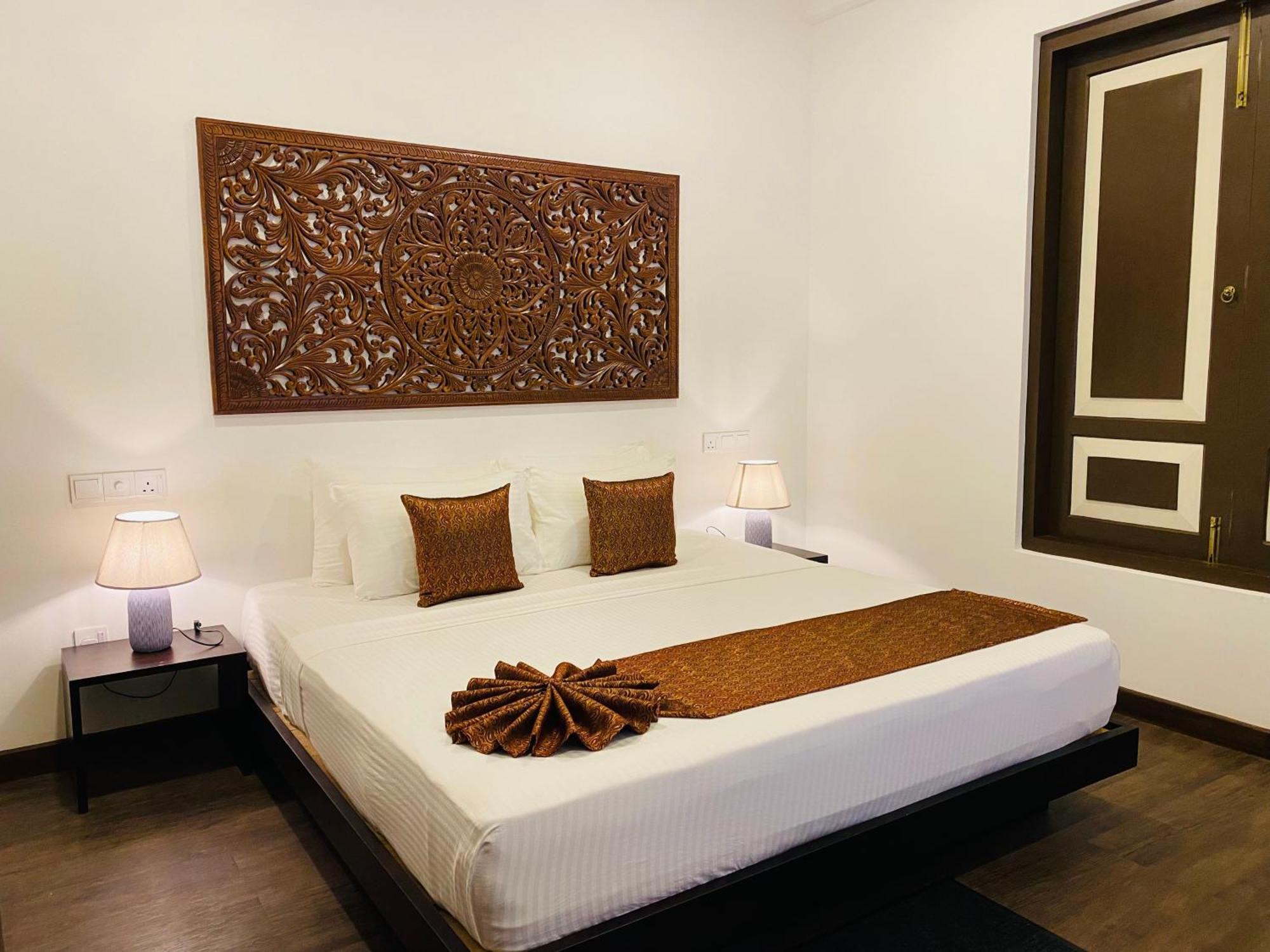 Thaprobana Villa Tangalle - Private Villa Bagian luar foto